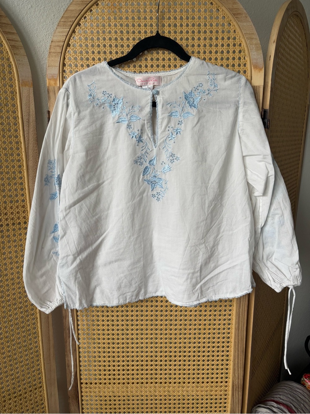 Oscar de la Renta White Blouse with Light Blue Embroidery